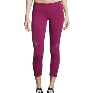 Alo Yoga Go Capri Leggings